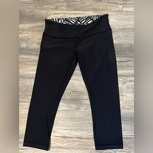 Lululemon crop leggings black